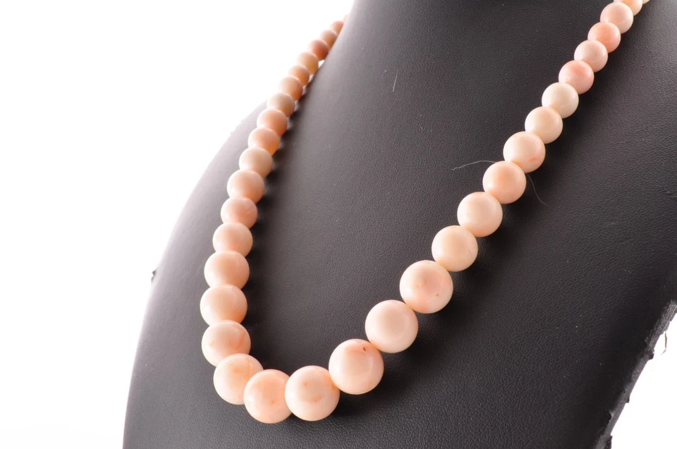 Angel skin coral round Necklace, (17.3in 190ct) 925 silver clasp, Certificate. - Image 4 of 4