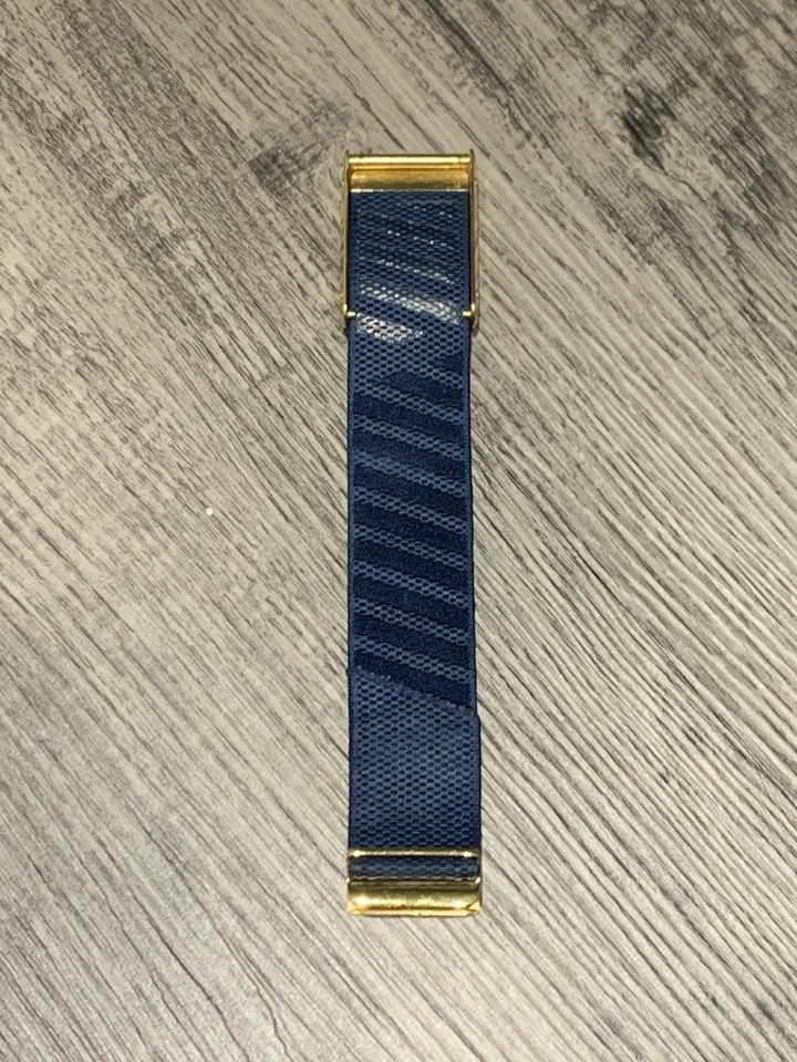 Whoop 4.0 luxeknit band strap with gold hardware With Crystal Studs - Image 3 of 3