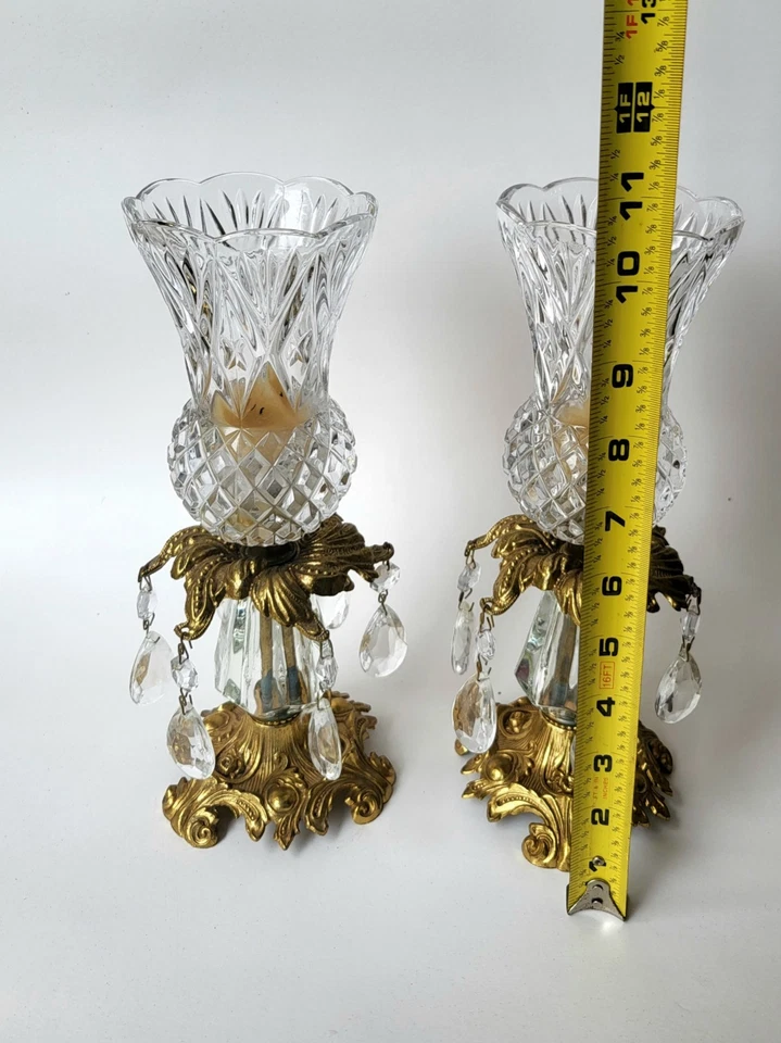 Candelabros vintage Hollywood Regency ornamentados tono dorado vidrio prensado prysm leer Foto 3 de 4