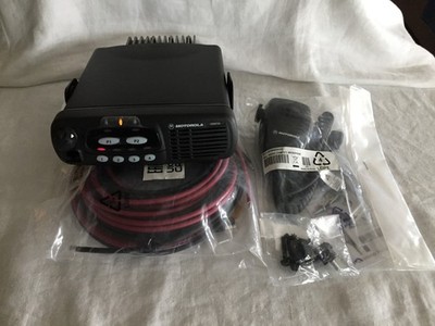 MOTOROLA CDM750 42-50 MHZ 65+-WATT 4 CH ANALOG WITH ACCY NEW FT. AAM25DKC9AA1AN