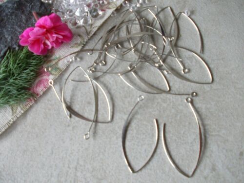  20 X SILVER COLOR METAL LARGE V EARRING WIRES ,HOOKS FOR  EARRING MAKING - Picture 1 of 1