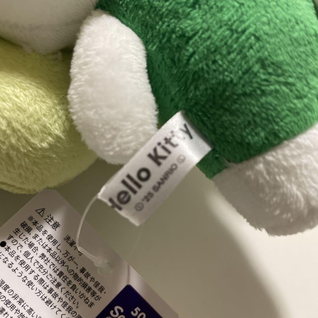 ゆ*き様 Algae × Hello Kitty 藻類 ぬいぐるみ 万博 202 ハローキティ Algae 藻類 ぬいぐるみ 万博 日本館 限定 - メルカリ