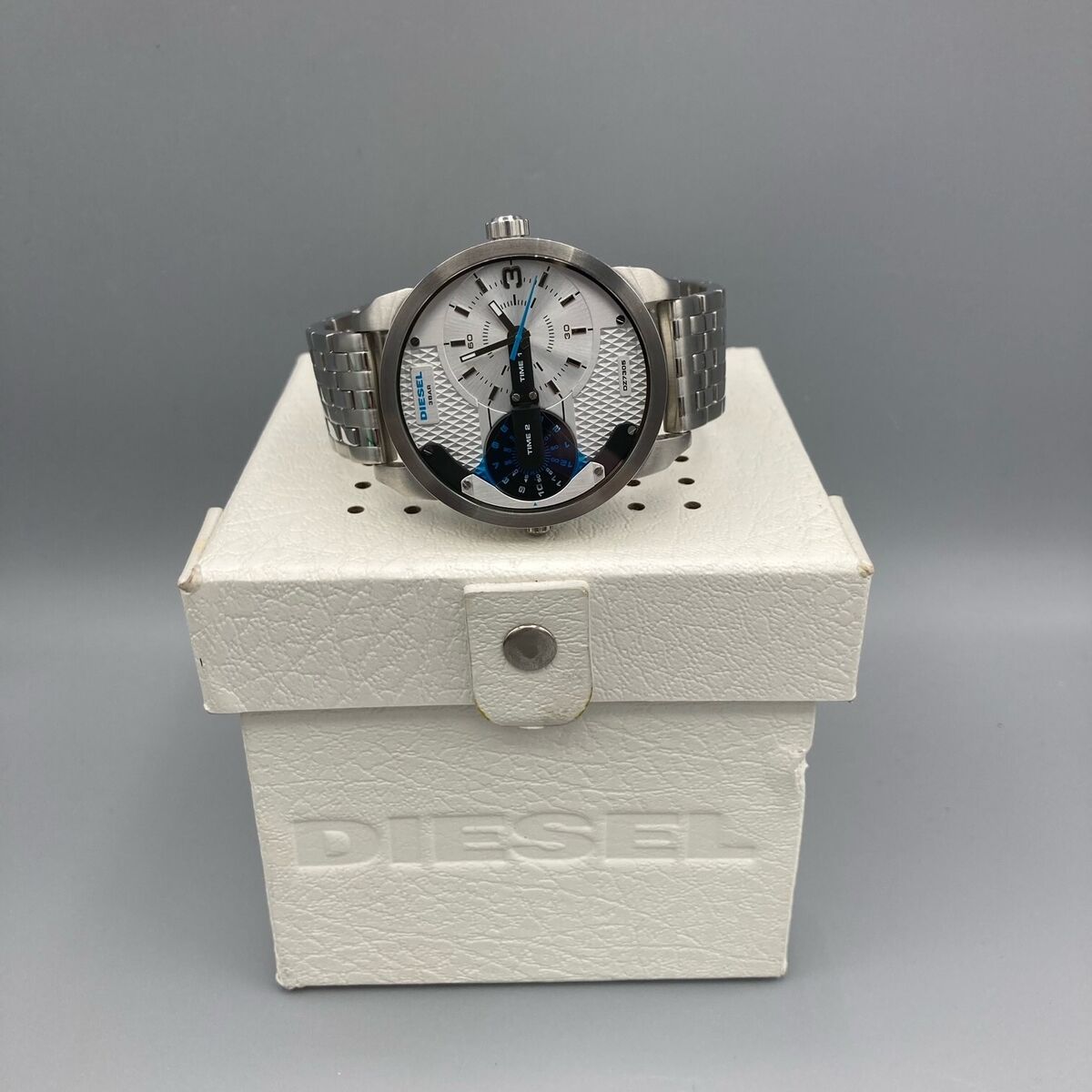 Diesel Mini Daddy Silver-Tone Watch DZ7305 | eBay Diesel Mini Daddy Silver-Tone Watch DZ7305 | eBay