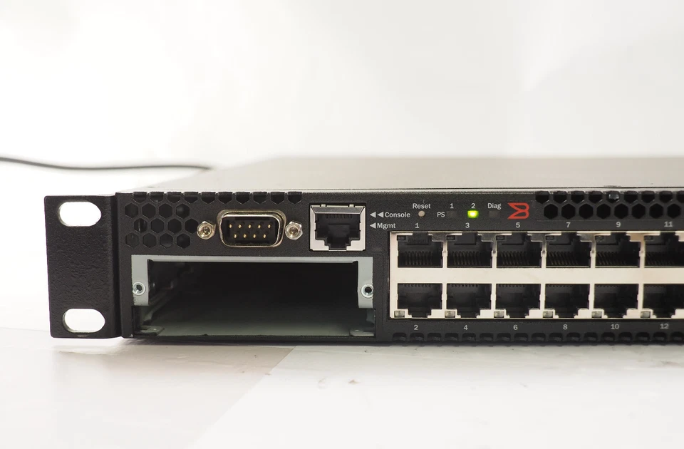Brocade FCX648-I 80-1003606-06 48 Port Gigabit PoE Network Switch, 1 X PSU - Image 2 of 4