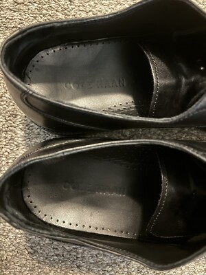 Cole Haan Men display picture 2