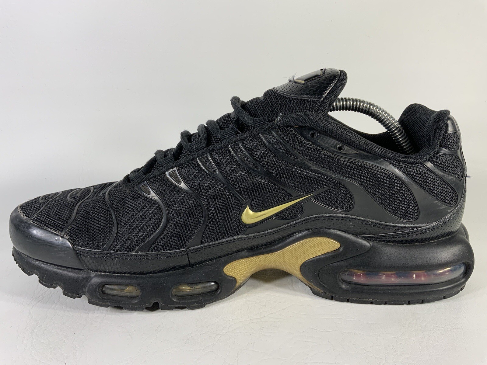 Size 12 - Nike Air Max Plus Black Metallic Gold for sale online | eBay