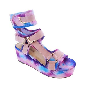 barista 3 wedge sandals