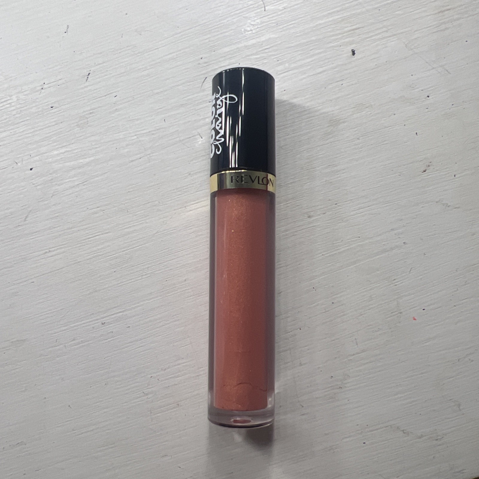 Revlon Super Lustrous Hydrating Lip Gloss with Shine-image