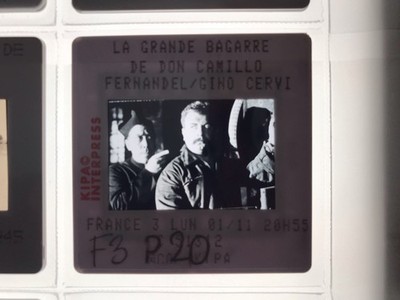 LA GRANDE BAGARRE DE DON CAMILLO - FERNANDEL, GINO CERVI - PRESSEMAPPE