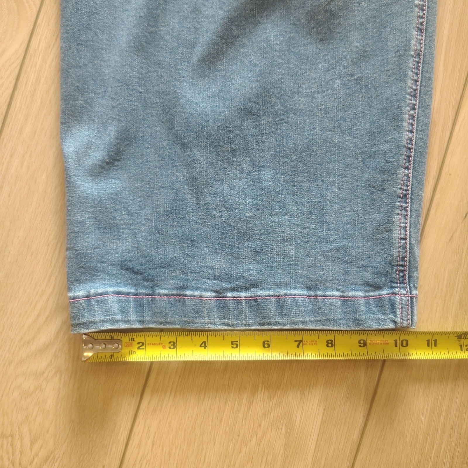 True Religion Denim Cargo SN Straight Jeans Medium Tide Wash Pink Stitch Sz38 thumbnail 12