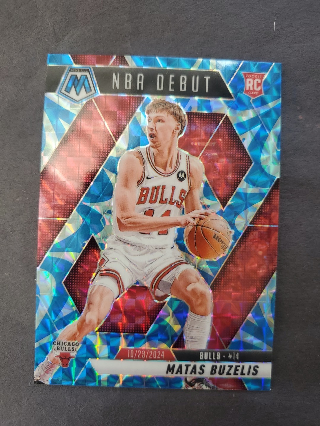 2024-25 Panini Mosaic NBA Debut Matas Buzelis Reactive Blue Prizm #257