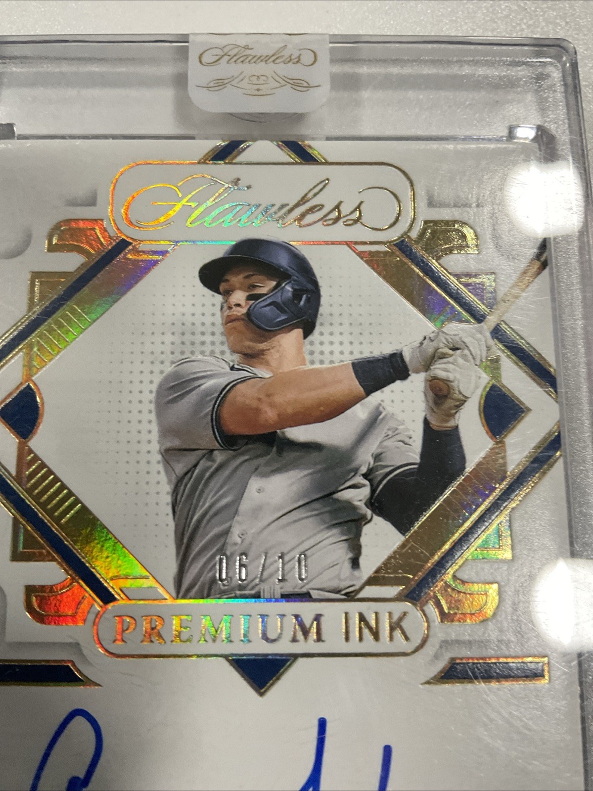 2022 Panini Flawless - Premium Ink Auto Aaron Judge #PI-9 Gold /10 (AU) Rare view 6