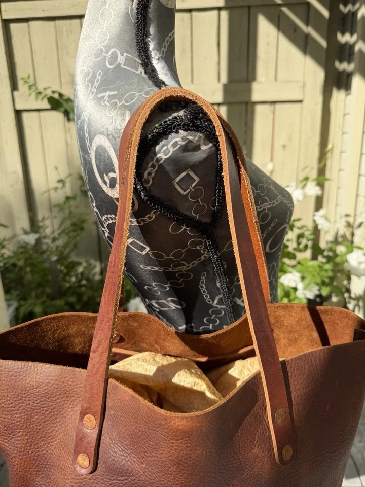 KMM & Co Carryall Pebbled Thick Leather Tan Brown Kodiak Market Tote Purse Bag - Image 4 of 4