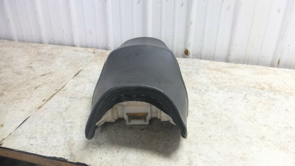 01 Yamaha FZ1 FZ 1 FZS1000 FZS 1000 Fazer Seat | eBay