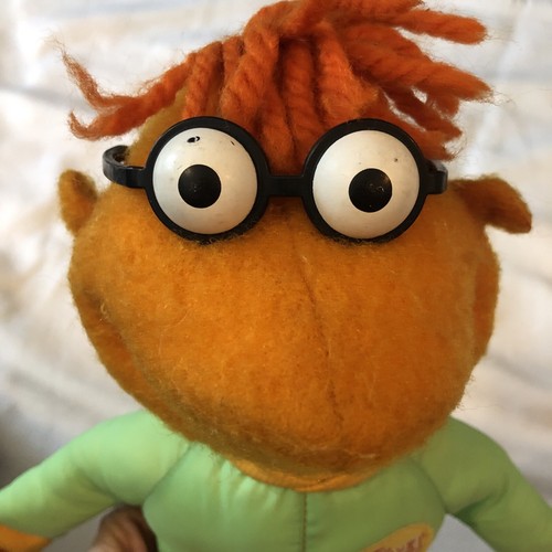 3 BAMBOLA SCOOTER VINTAGE JIM HENSONS MUPPETS, BAMBOLA BERT E BURATTINO ORSO FOZZIE - Foto 4 di 11
