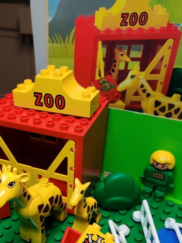 Duplo SAVANNAH and POLAR ANIMALS ~2666 ~Lego ZOO ~COMPLETE ~Giraffe ~1990 ~BOX - Picture 7 of 12