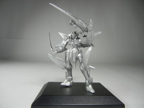 Colección Gundam OO GN-003 GUNDAM KYRIOS versión plata. Figura 2 1/400 BANDAI - Imagen 2 de 8