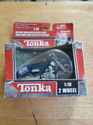 Tonka Maisto 2 Wheel 1:18 Blue Beru Motorcycle CASTROL NEW - Picture 3 of 7