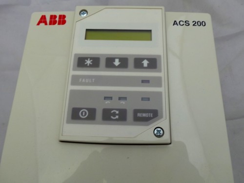 ABB ACS201-6P6-3-00P10 ACS 200 AC DRIVE THREE-PHASE 380-480VAC 4.0KW/7.5HP - Picture 2 of 6
