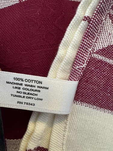 (2) Set NWT Burgundy & Cream Geometric Southwest Design Kitchen Tea Hand Towels - Picture 4 of 4