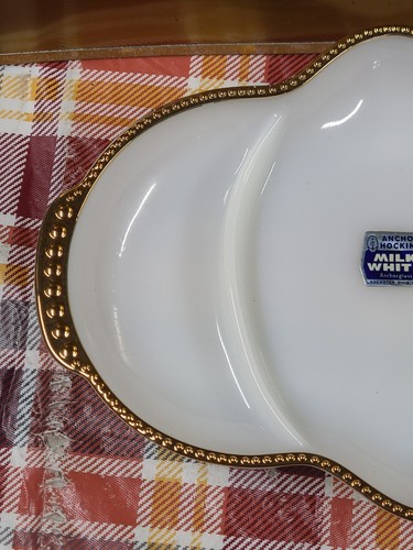Vintage Anchor Hocking Milk White Anchorglass Fire King With Gold Tray W Sticker - Picture 5 of 9