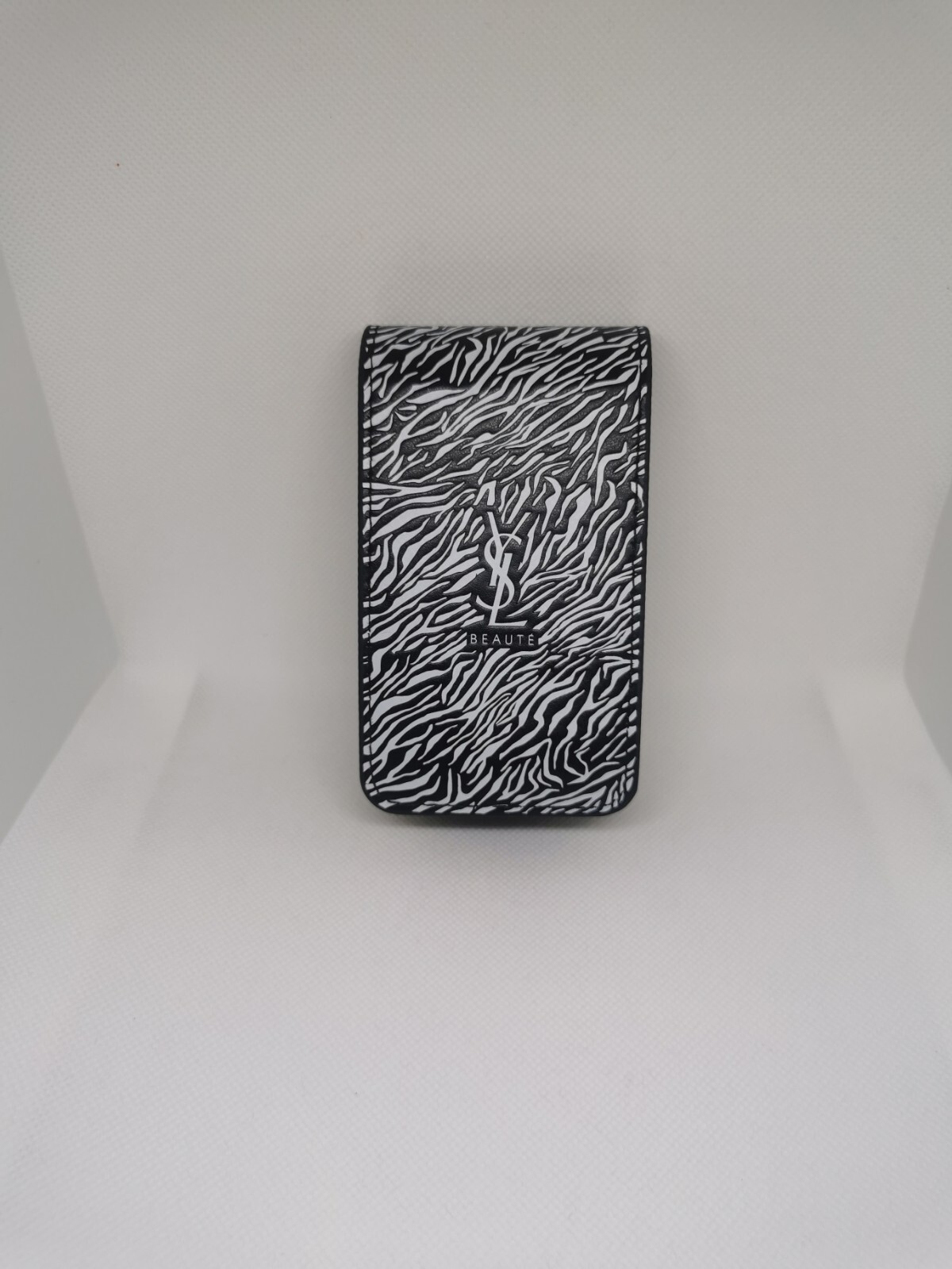 Yves Saint Laurent YSL motivo zebra borsa rossetto bellezza regalo VIP con specchio