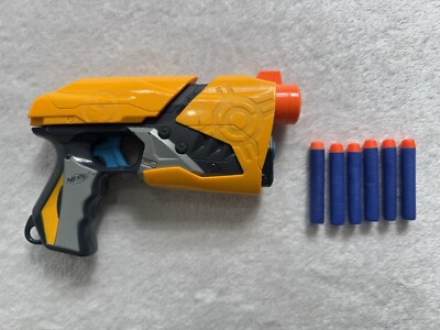 2010 Nerf Dart Tag Sharp Shot Blaster Gun 6x Darts inklusive