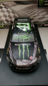 kurt busch bristol win diecast