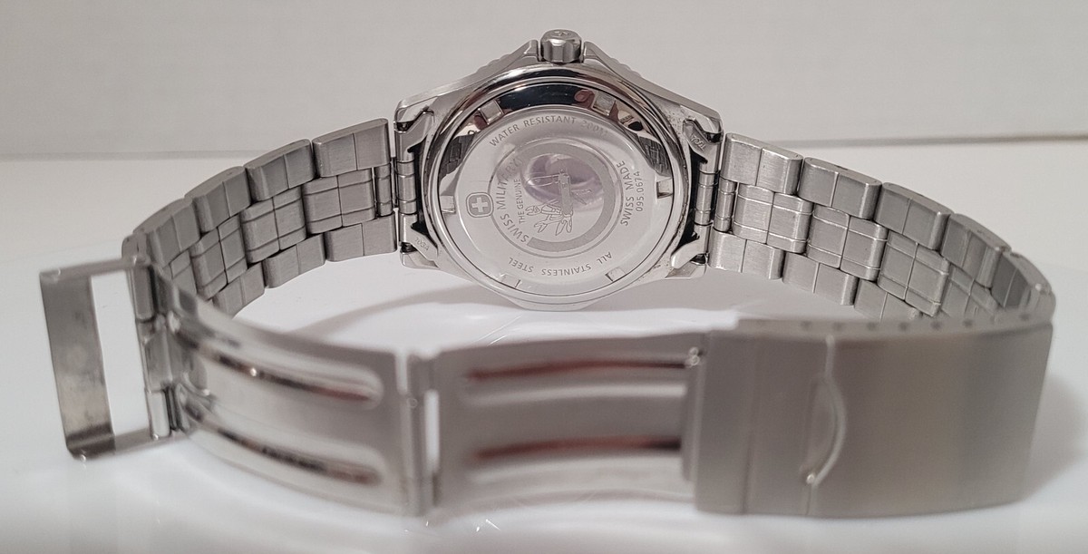 VTG Swiss Military Watch Wenger Mens Aquagraph Black