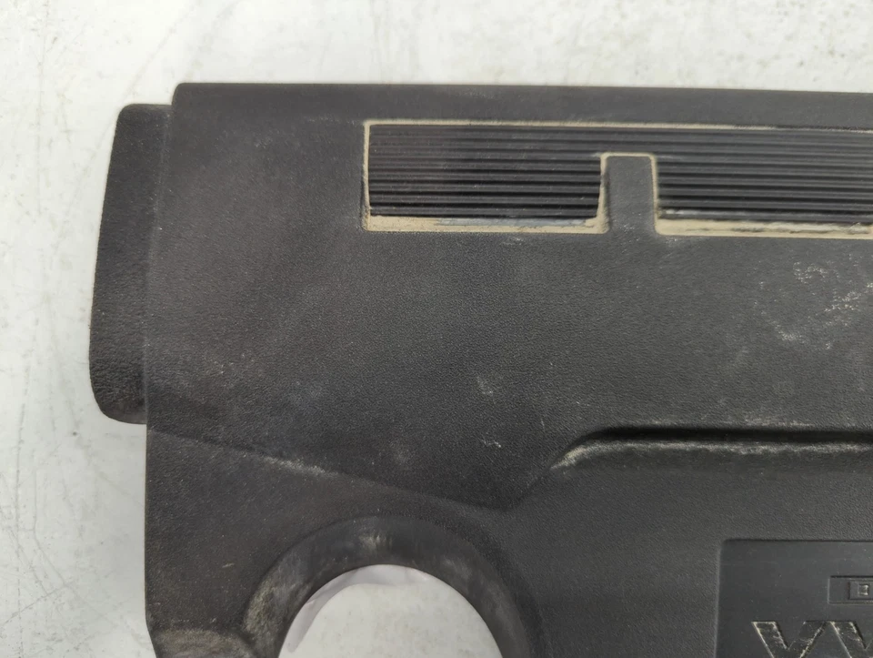 Крышка двигателя 2017 Toyota Camry GOMGI - Изображение 3 из 4