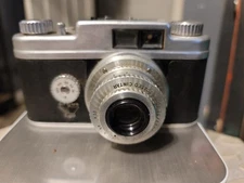ARGUS VINTAGE CAMERA 50MM COATED CINTAR 35 MM IN GREAT CONDITION!!