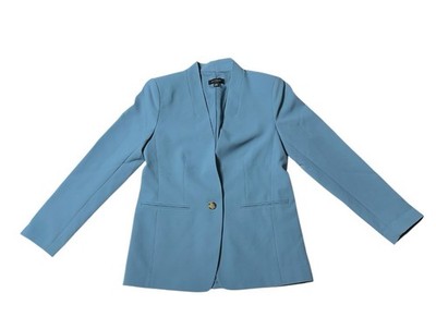 Preowned- Ann Taylor Shorter One Button Crepe Blazer Womens (Size 6)
