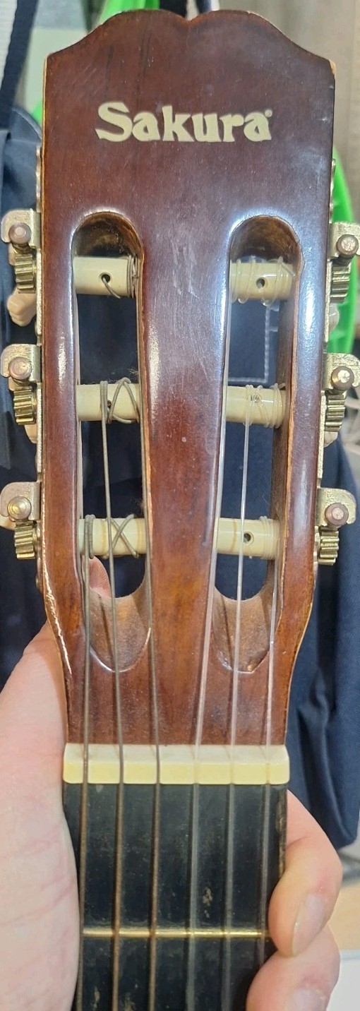Chitarra classica Sakura in buone condizioni foto 3