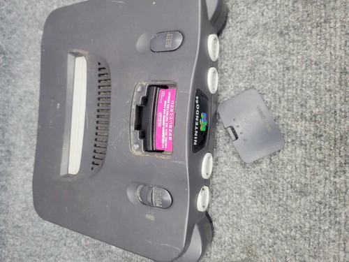 Nintendo 64 N64 Console Bundle Plugs 2 Game 2 Controllers - Picture 6 of 9