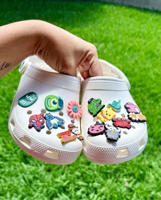 Crocs Classic Clog White Cartoon W / Jibbitz US 6 Women s