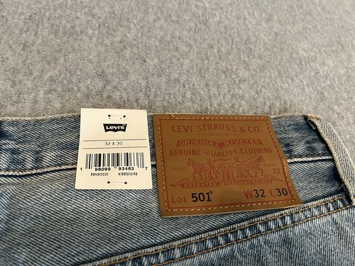 NWT Levis 501 Denim Jeans Love Groovy Hippie Flowers Mens 32x30 - Picture 5 of 8