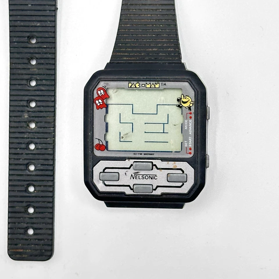 Часы с видеоиграми Nelsonic Midway Pac-Man на ЗАПЧАСТИ или РЕМОНТ 1980-е - Изображение 2 из 4