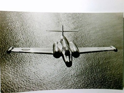 Flugzeuge. AVRO CF. 100 ( Canada ). Alte Ansichtskarte / Postkarte s/w, ungel. c