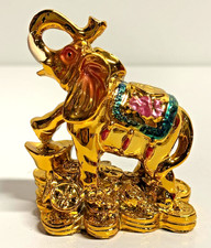 Goldene Elefantenfigur auf Münzen -Feng Shui- dekorativ   Höhe: 9 cm