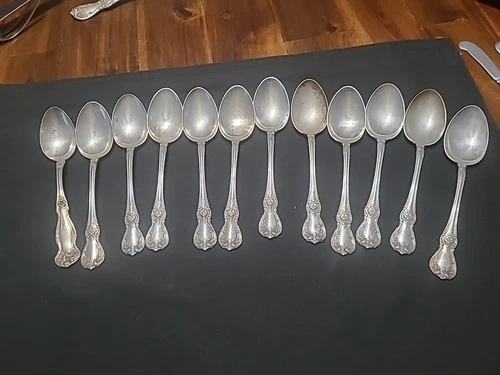 12 VINTAGE TOWLE STERLING SILVER TEASPOONS. OLD MASTER PATTERN