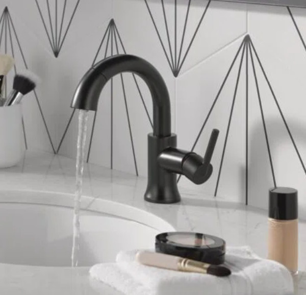 Delta 559HAR-BL-DST Trinsic Bathroom Faucet with Pop Up Drai