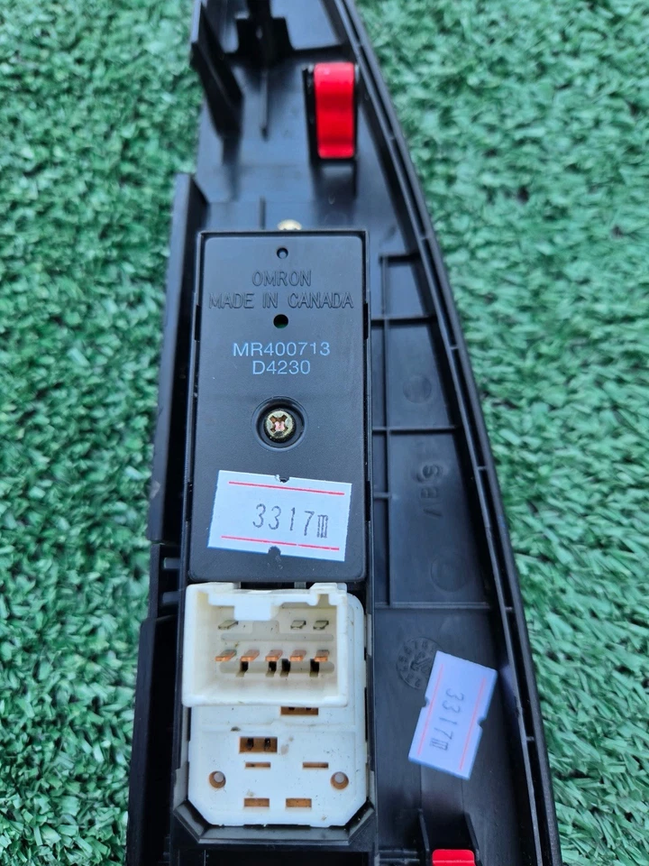2004-2006 Mitsubishi Endeavor RIGHT PASSENGER Window Switch Mr400713 - Image 3 of 4