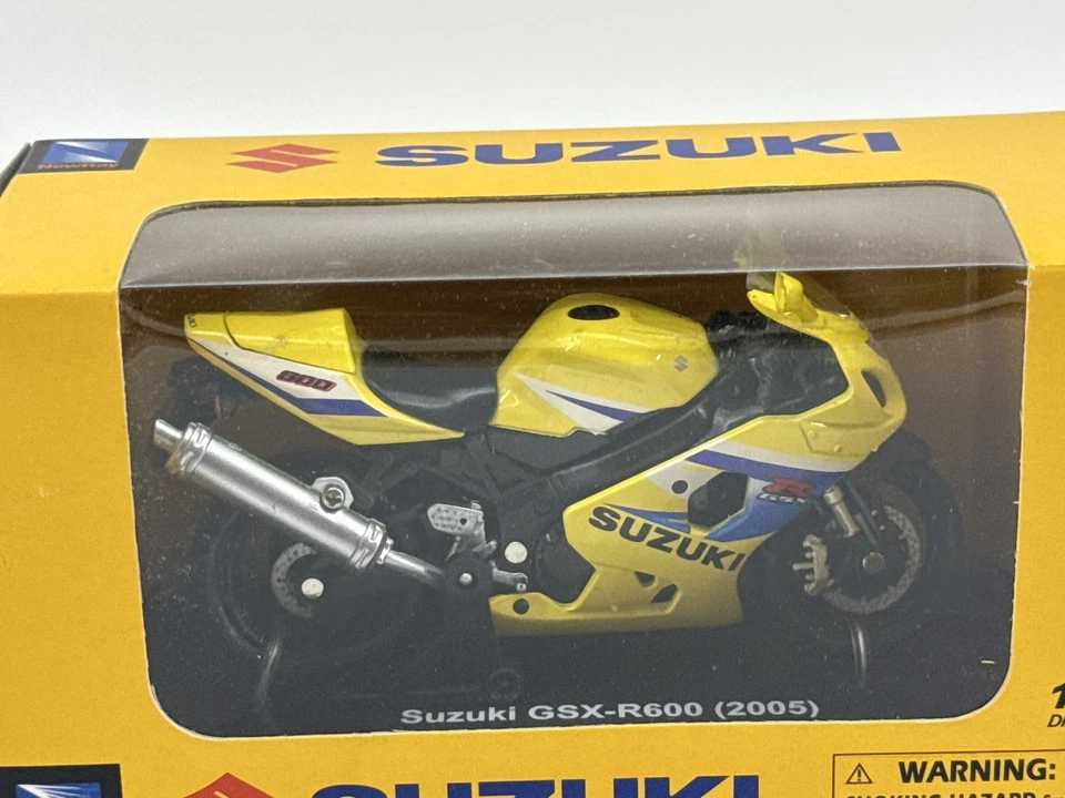 NewRay Suzuki GSX-R600 1:18 Diecast Model Toy Yellow - Image 2 of 4