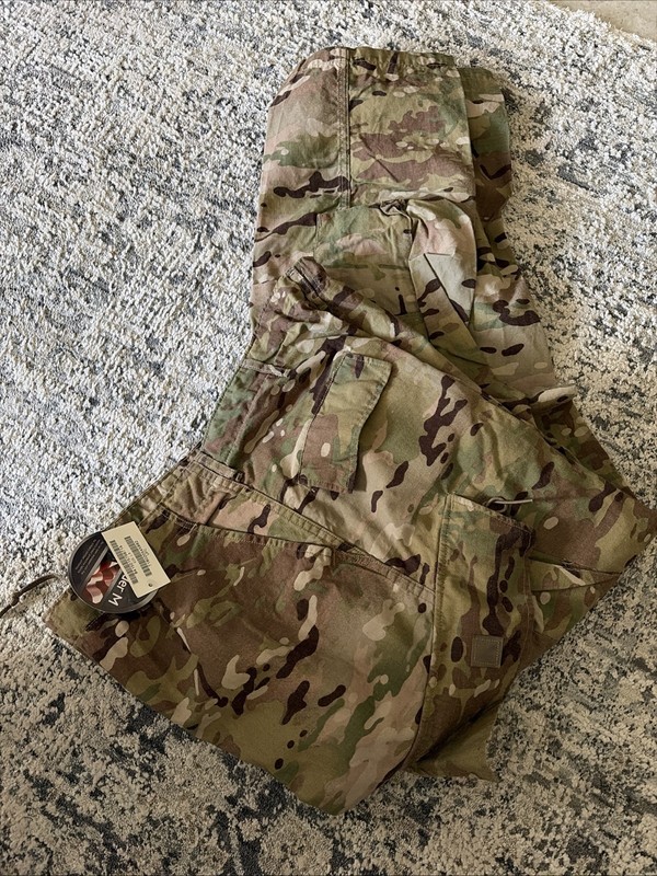Defender M Tactical Cammo Pants Size L R New With Tags