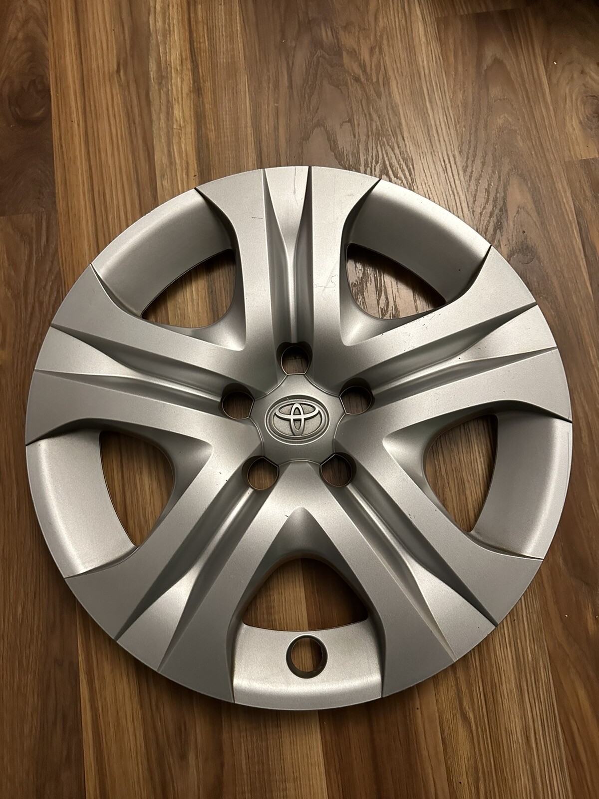 1 20132015 Toyota RAV4 17” Hubcap Wheel Cover 426020R020 eBay