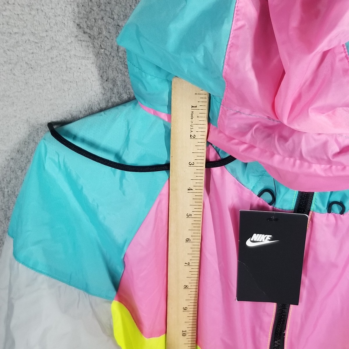Nike Sportswear Heritage Windrunner Jacket Cw2312-662 Size Nike Sportswear Heritage Windrunner Jacket Cw2312-662 Size