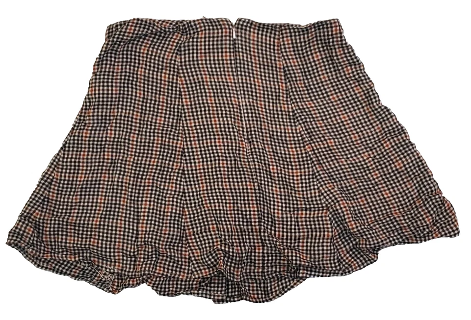 Falda patinadora a cuadros fluida American Eagle, adolescentes, mediana 6 Foto 2 de 2