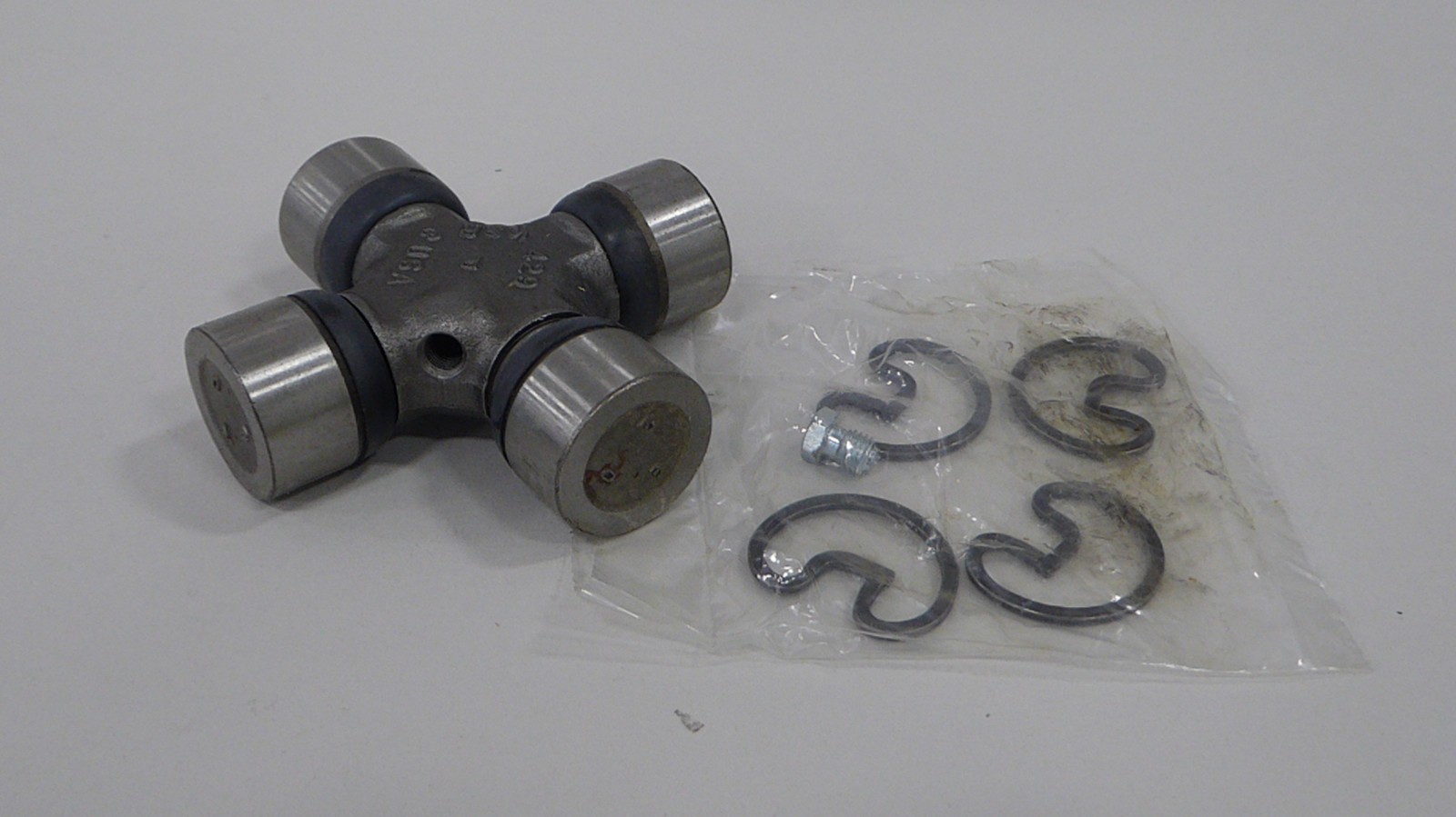 SKF Napa UJ379 Universal Joint Ujoint 379 P379 eBay