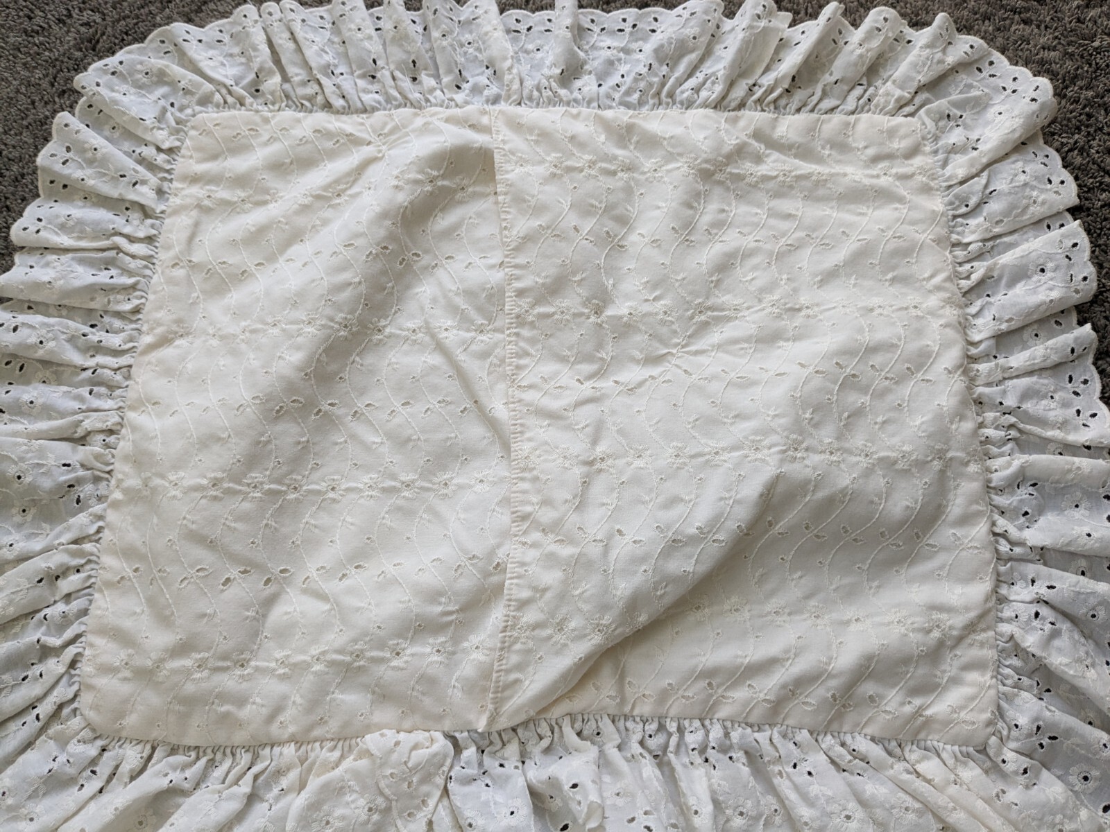 Pair Vintage Eyelet Lace Pillow Shams Cream Ruffle Cottagecore Shabby
