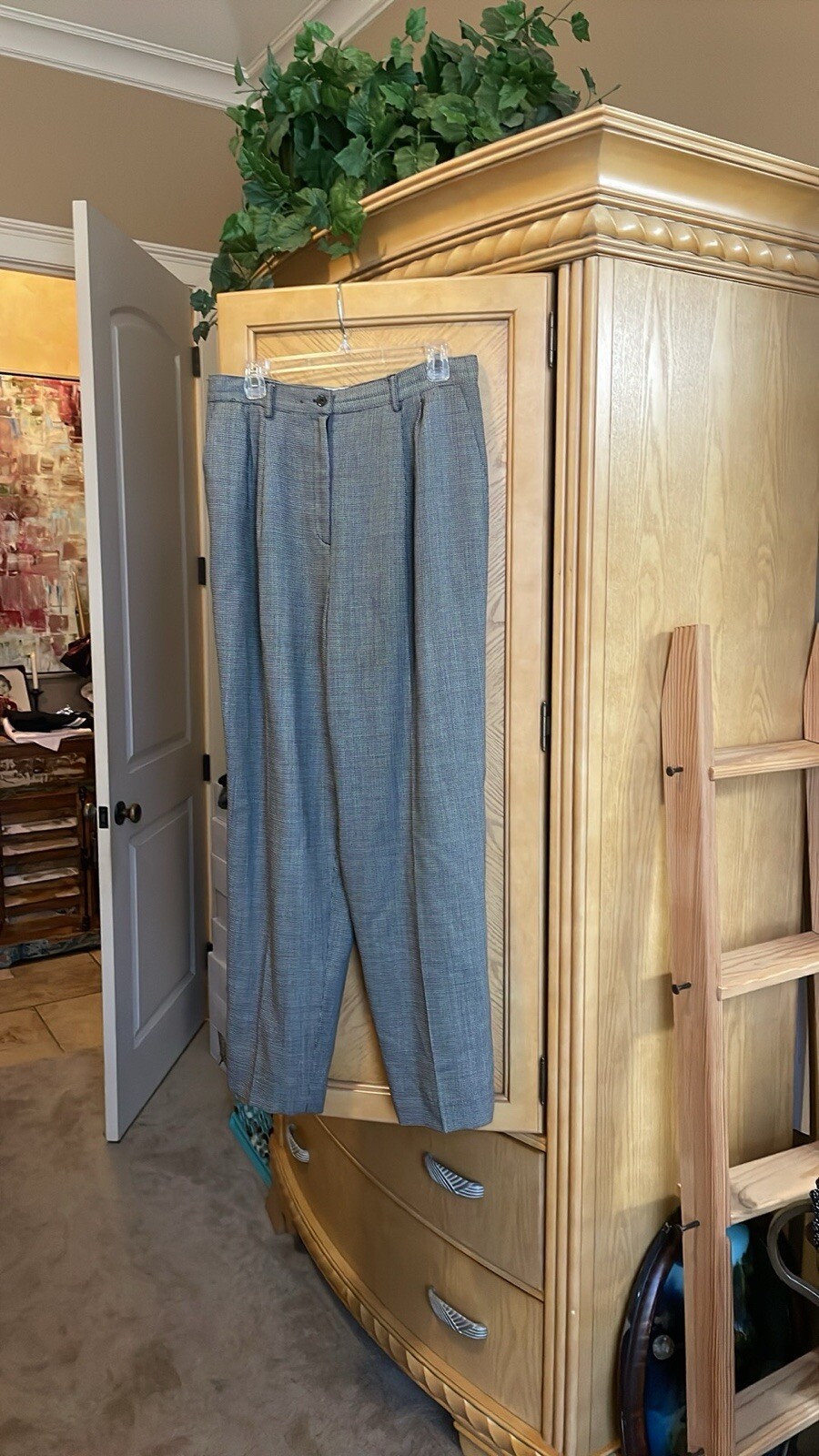 Picture 5 of 10